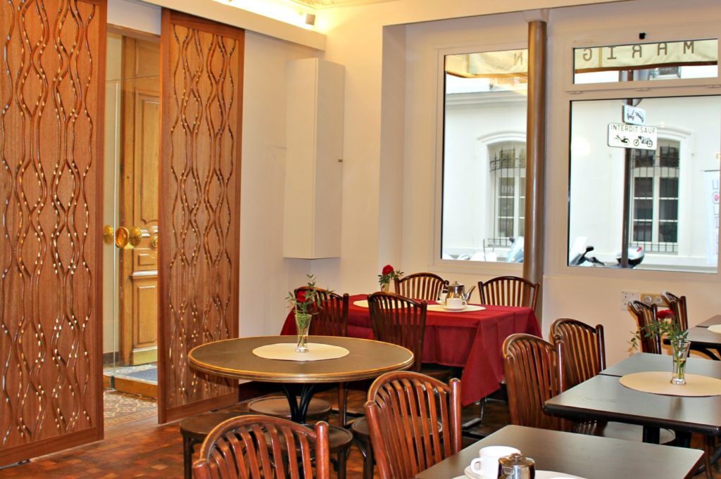 eating area at the Hotel Marignan in Paris